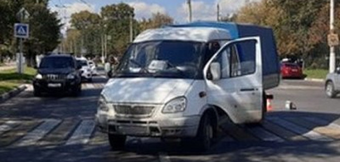 В Твери «Газель» сбила пешеходов