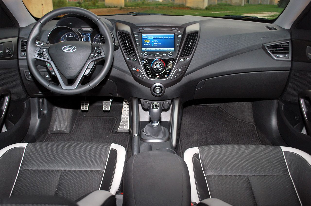 Hyundai Veloster N стал гоночным электромобилем хюн 3