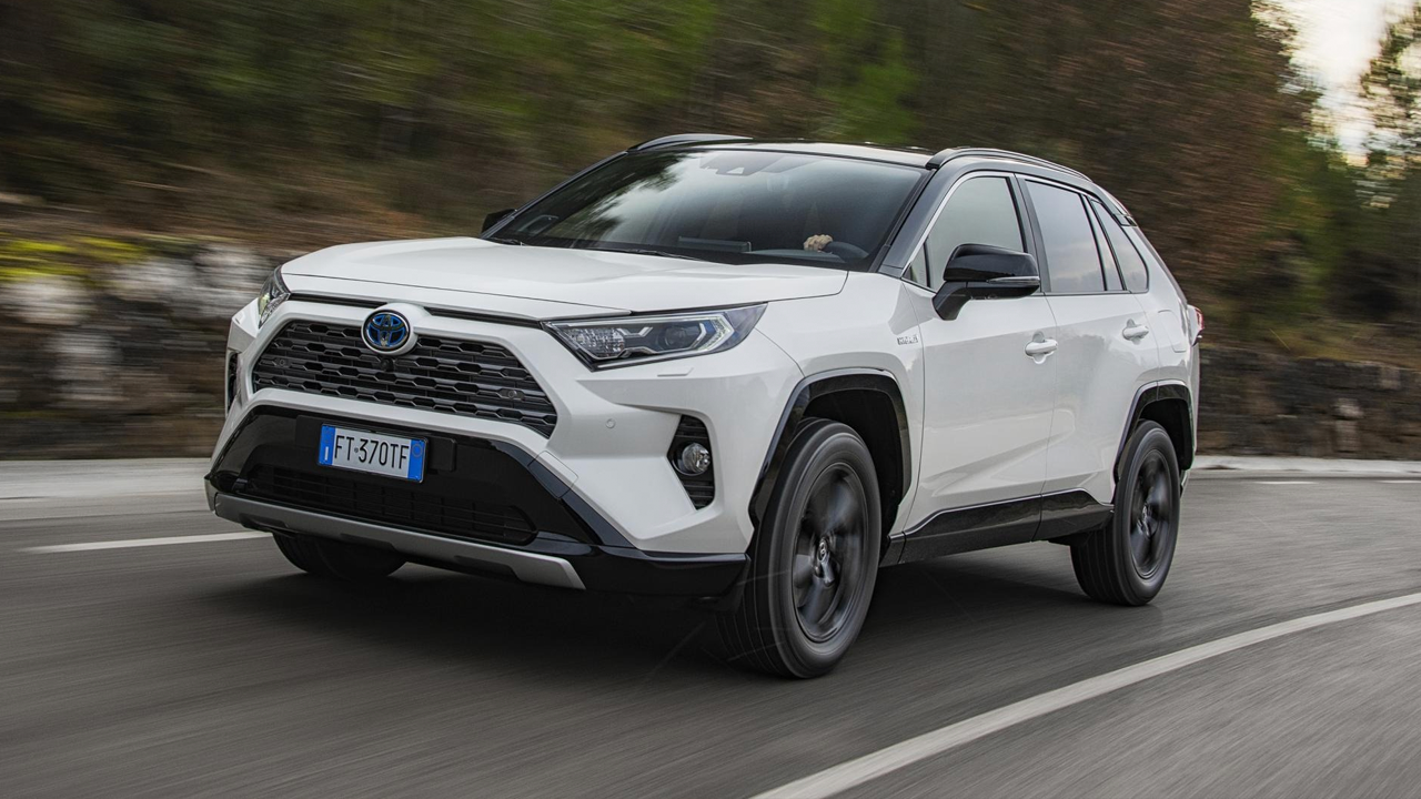 Среднеразмерные кроссоверы: топ-5 российского рынка 4 Toyota RAV4