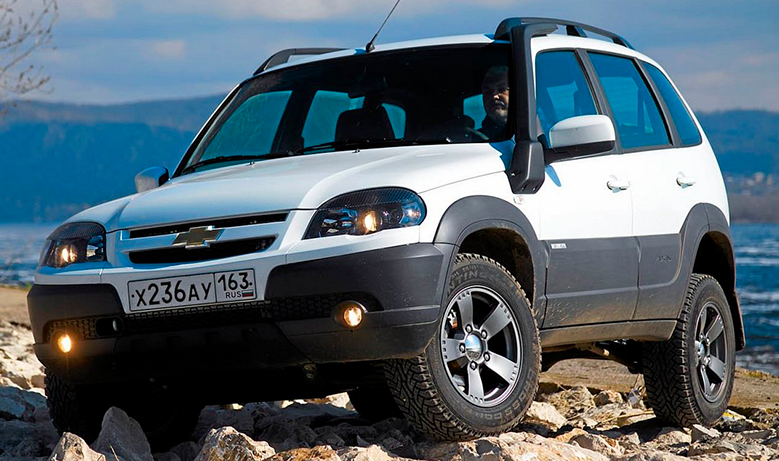 3 Chevrolet-Niva