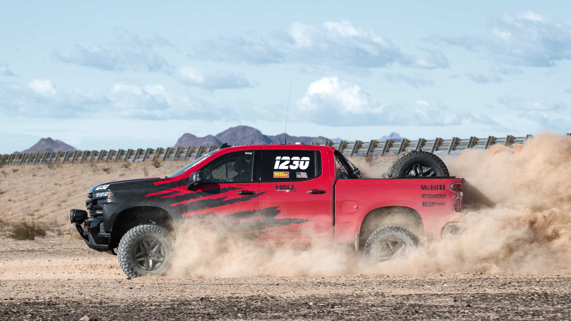 Chevrolet Silverado получил гоночную версию сильв 2