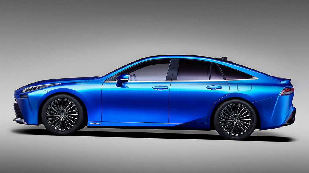 Седан Toyota Mirai прошёл рестайлинг тойота 2