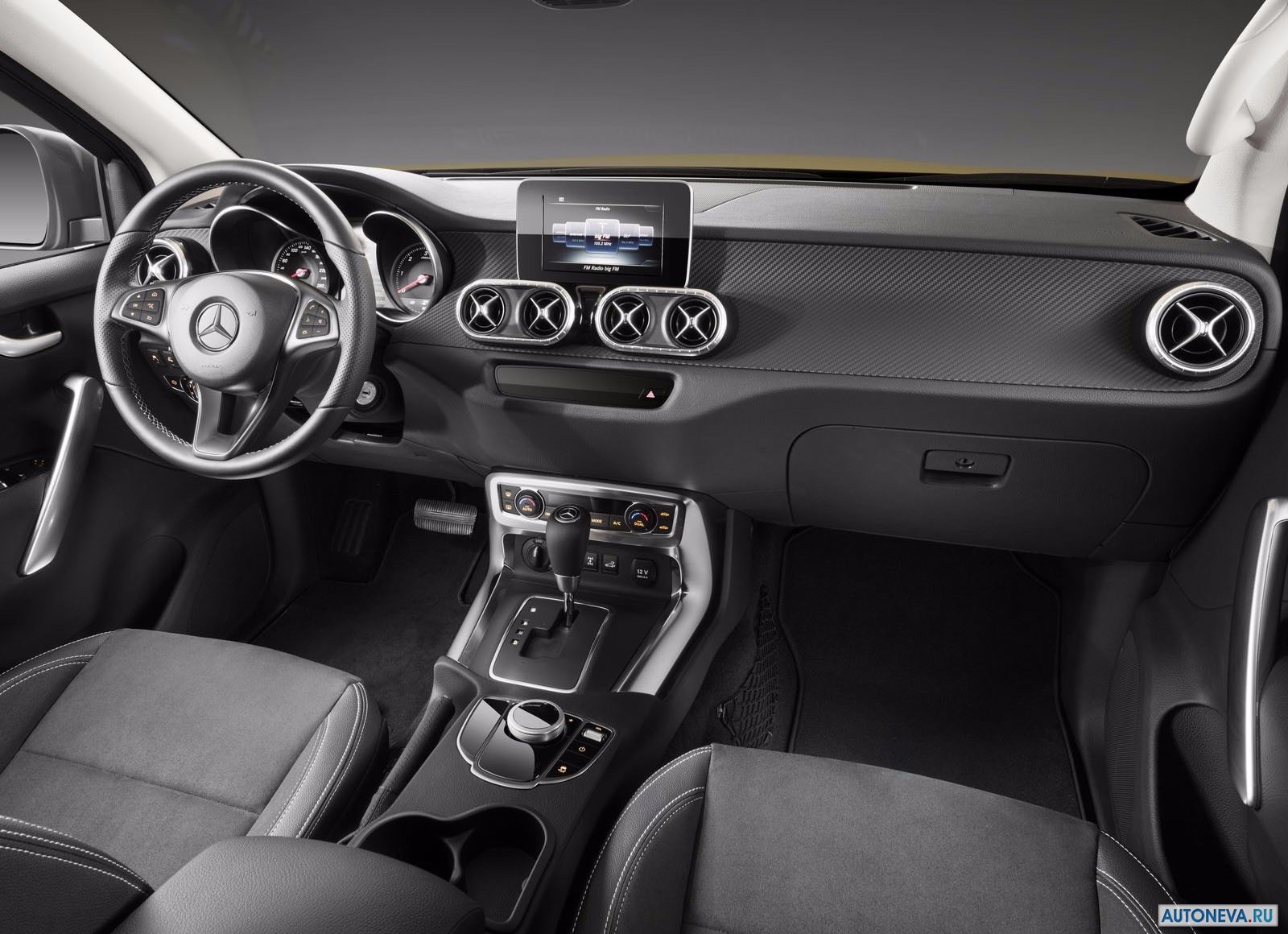 В России начались продажи спецверсии пикапа Mercedes-Benz мерс п 2
