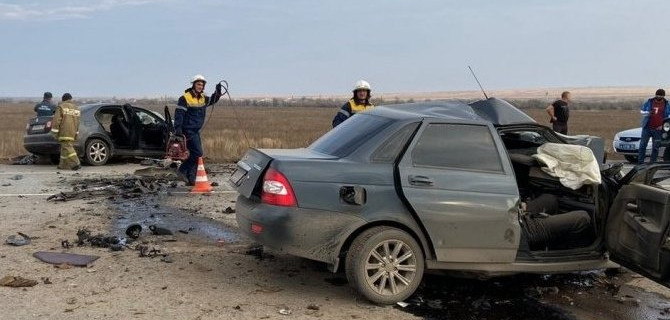 В Волгоградской области в ДТП погибли три человека