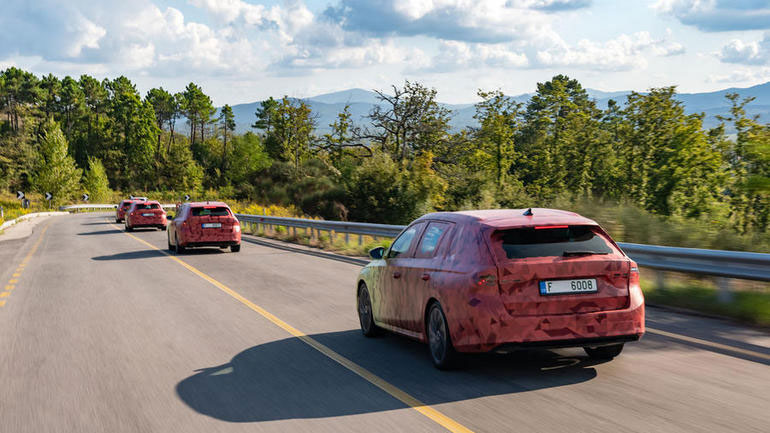 Новая Skoda Octavia: обнародованы характеристики октав 2