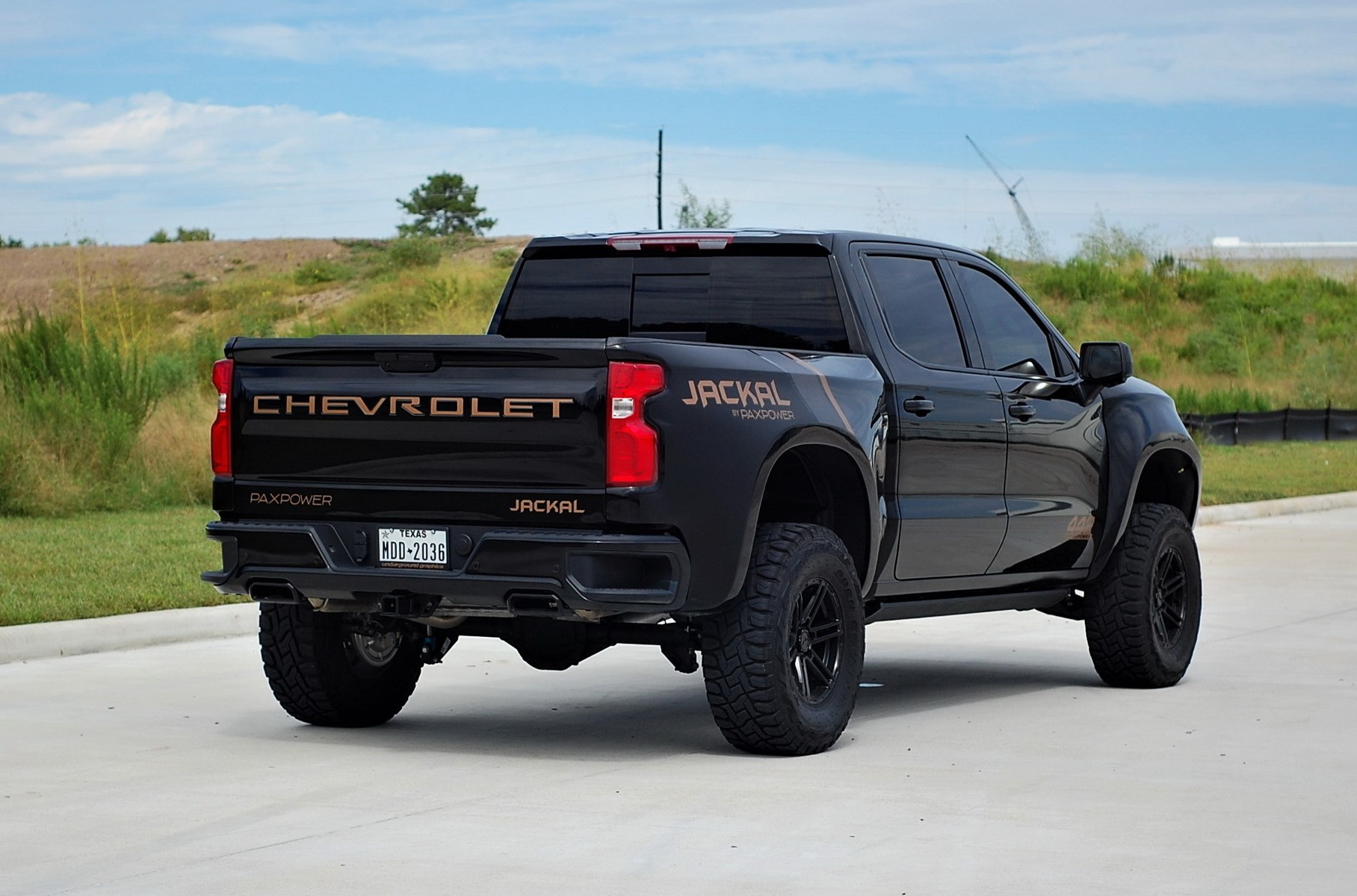 Chevrolet Silverado превратили в вездеход силь 2