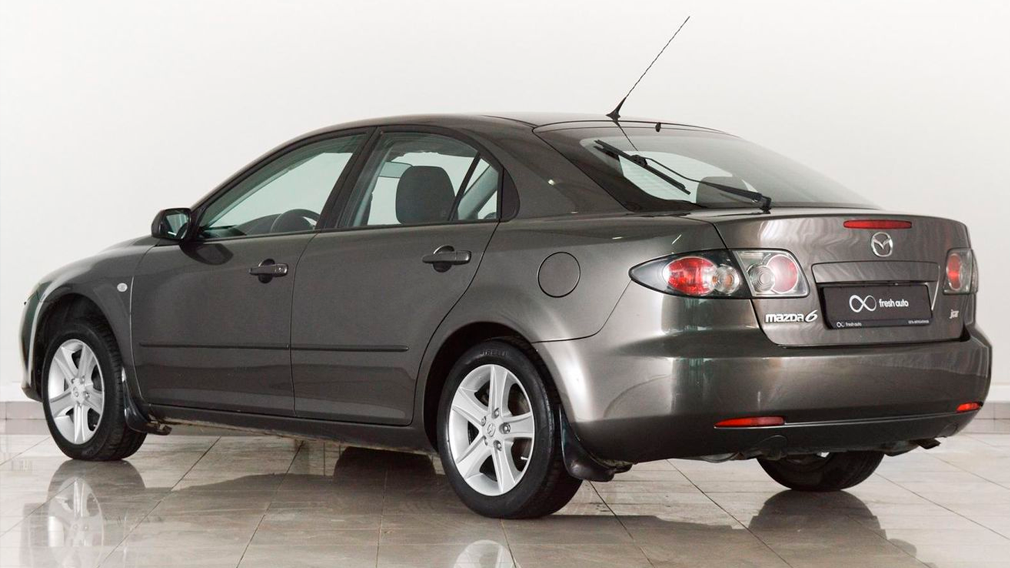 2 Mazda 6