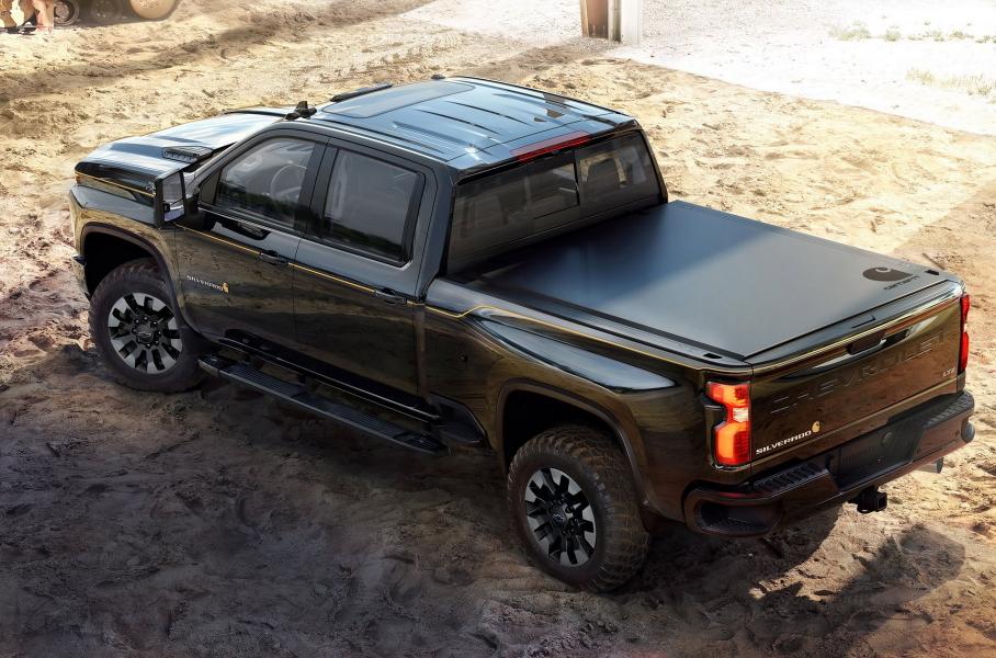 Chevrolet Silverado оделся в спецовку шеви 2