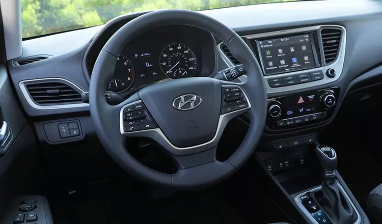 Обзор нового Hyundai Solaris: идеальный транспорт для российских дорог