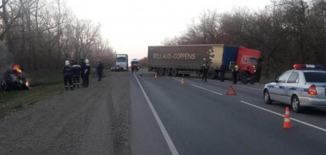 В Краснодарском крае в ДТП погиб водитель BMW