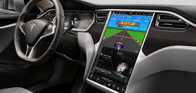 Tesla усовершенствует свою мультимедийную систему