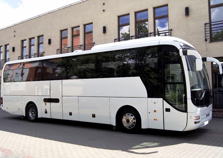8Rental - лучший способ заказать автобус с водителем для путешествия большой компанией автобус в аренду