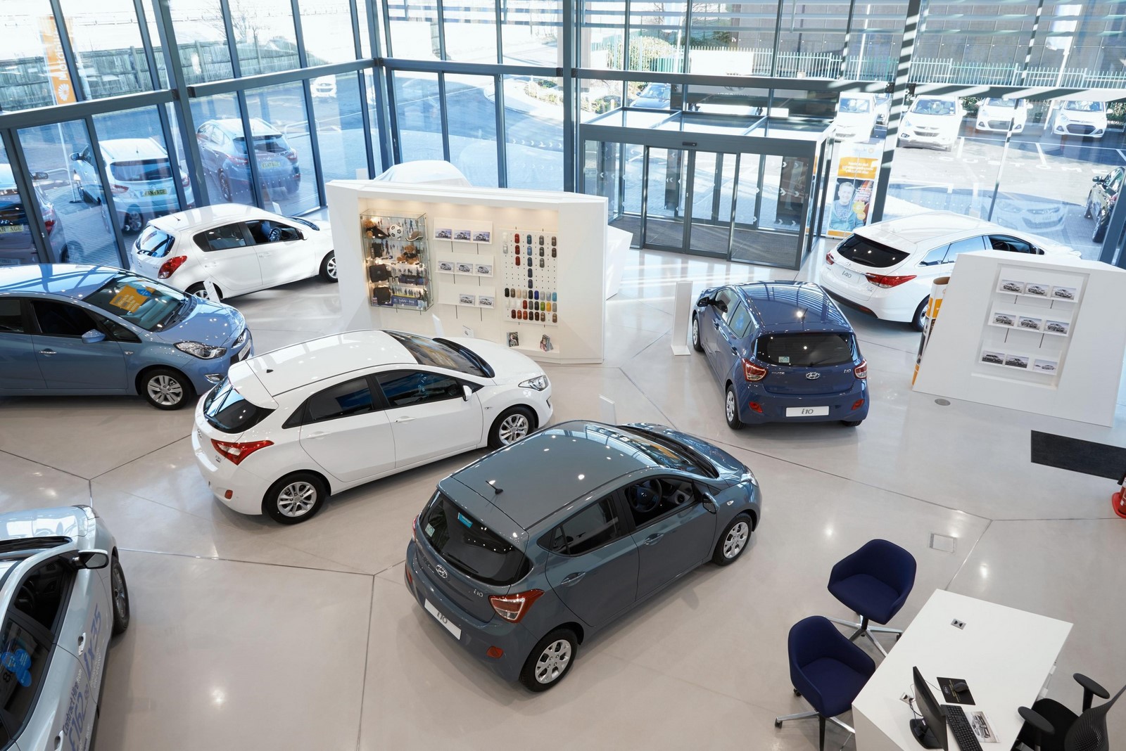 Поднимут ли программы господдержки авторынок России? авторынок 1