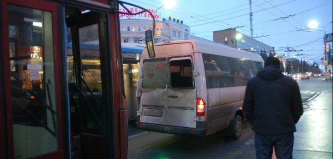 Два человека пострадали в ДТП с автобусом в Туле