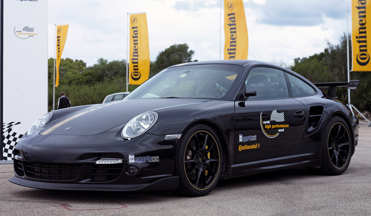 3 Porsche 9ff TR 1000