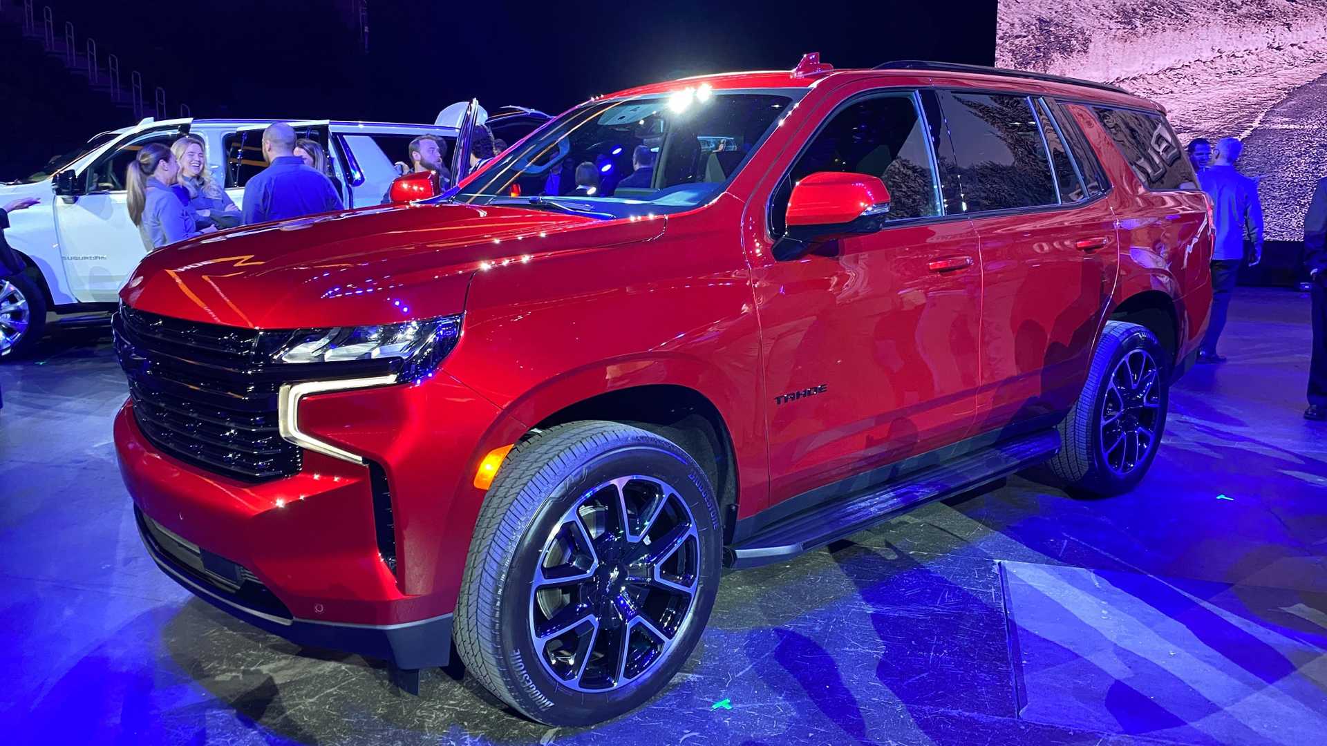 Новые внедорожники Chevrolet получили кнопочное управление трансмиссией шеви 2