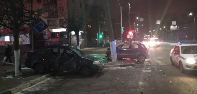 Три человека пострадали в ДТП в Твери