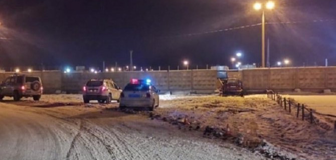 В Киришах водитель погиб, врезавшись в забор