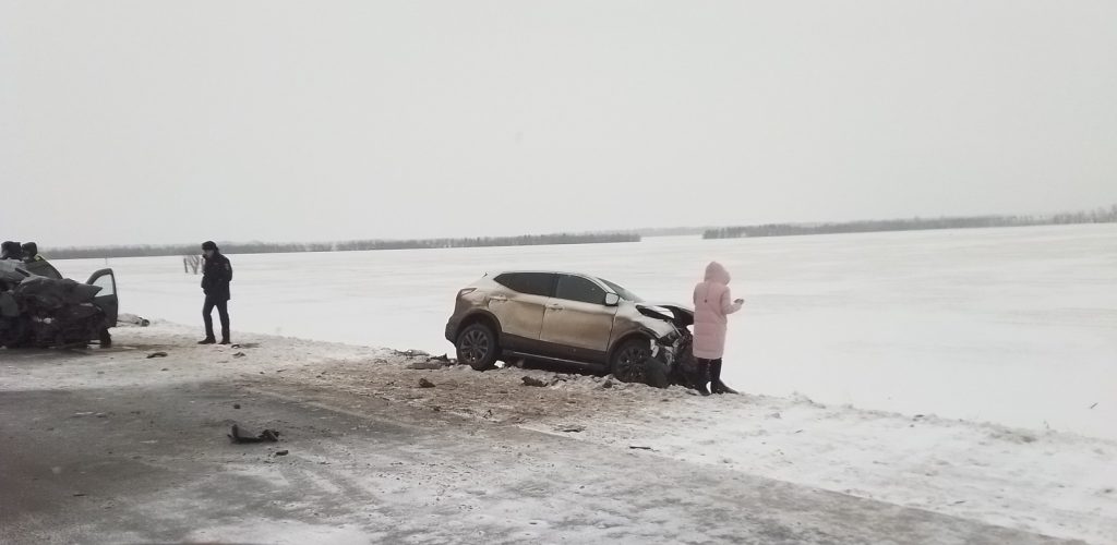 Два человека погибли в ДТП в Ульяновской области Два человека погибли в ДТП в Ульяновской области (1)