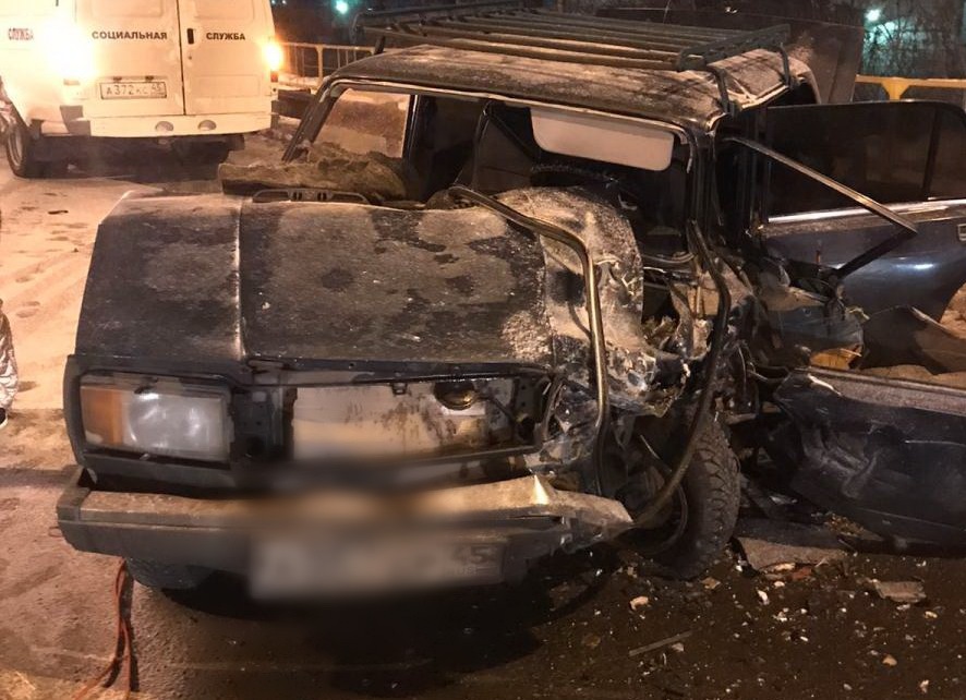 По вине пьяной женщины-водителя в ДТП в Кургане погиб человек По вине пьяной женщины-водителя в ДТП в Кургане погиб человек (2)