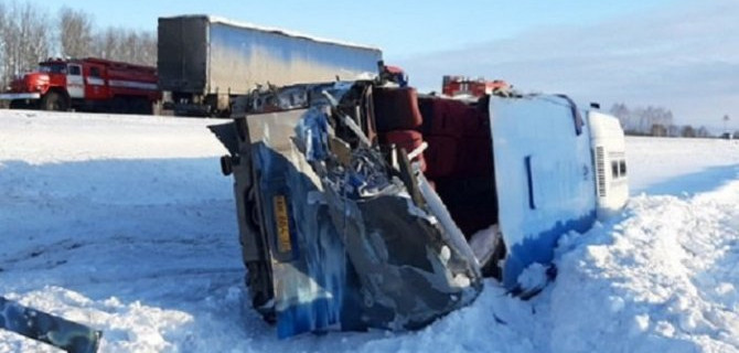 В Тобольском районе в ДТП попал автобус