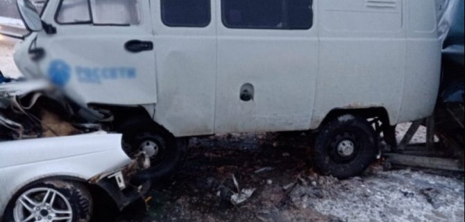 Два человека погибли в ДТП с УАЗом в Оренбургской области