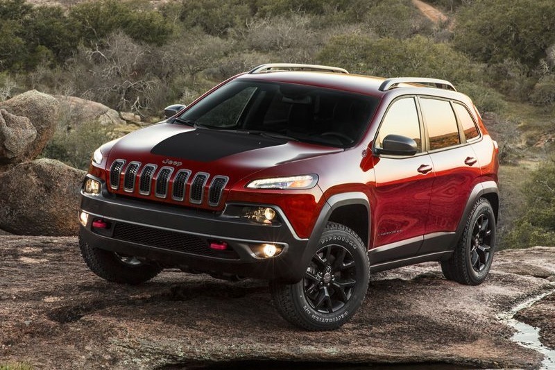 Топ-10 кроссоверов, которых не продано в России даже 250 экземпляров за год 5 Jeep Cherokee
