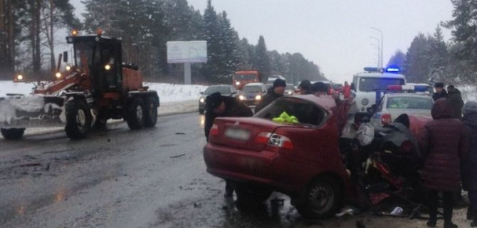 Два человека погибли в ДТП под Ижевском