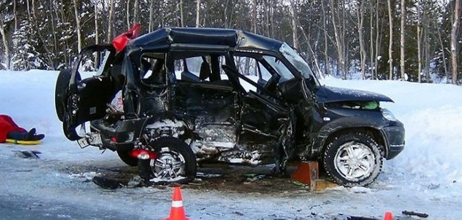 В ДТП под Апатитами погибли два человека