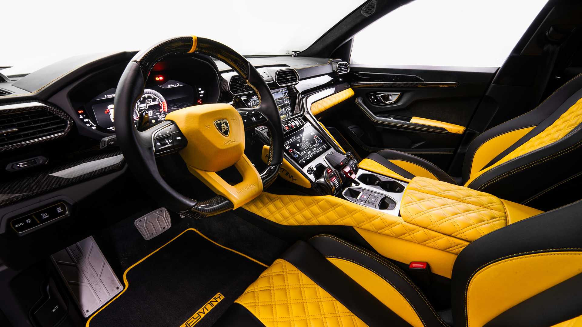 В Германии «взбодрили» Lamborghini Urus урус 3