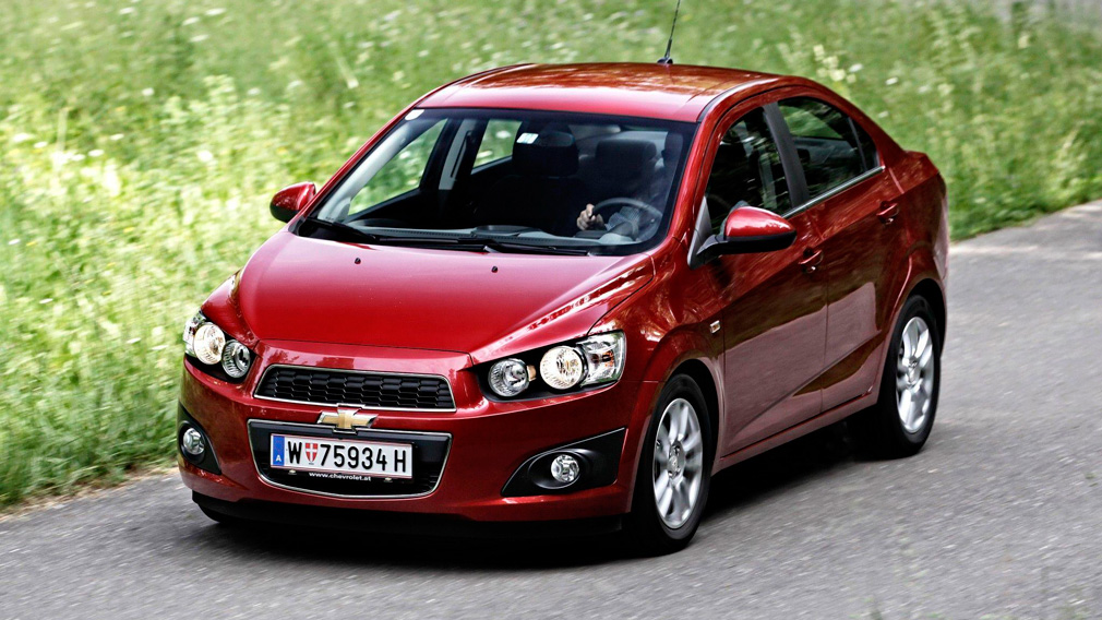 Топ-3 городских автомобилей, доступных на вторичном рынке за 350 тыс. рублей Chevrolet Aveo