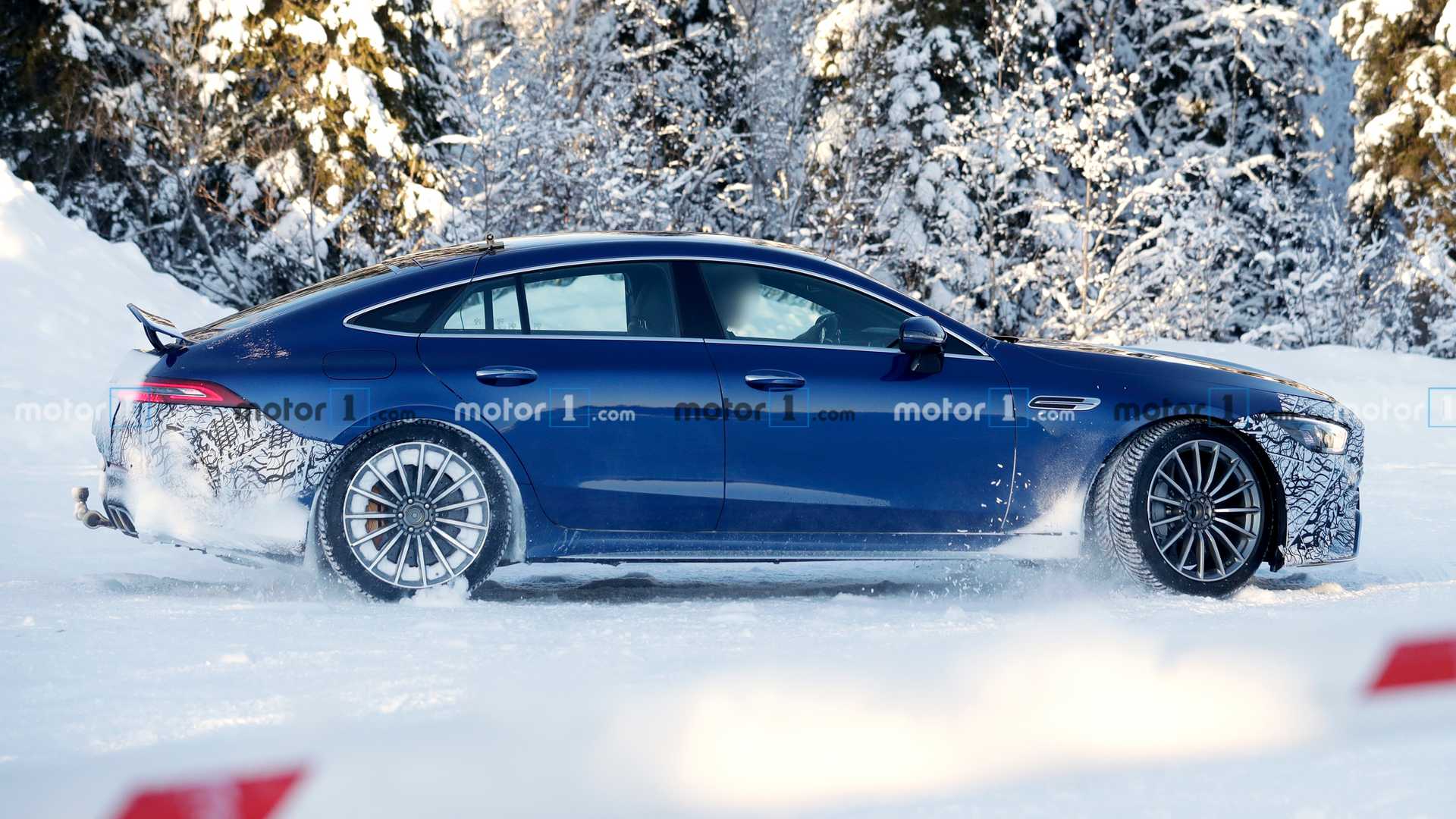 Mercedes-AMG возродил индекс «73» амг 3
