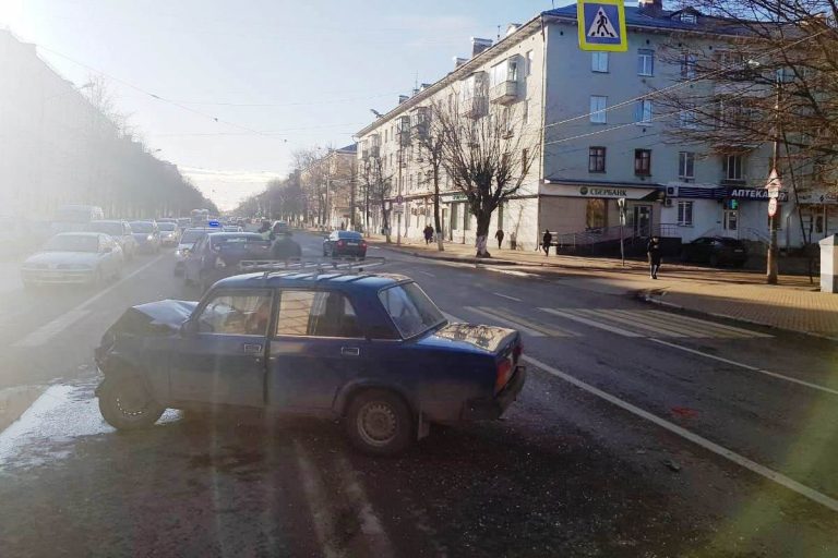 Двое детей пострадали в ДТП в Твери (2)