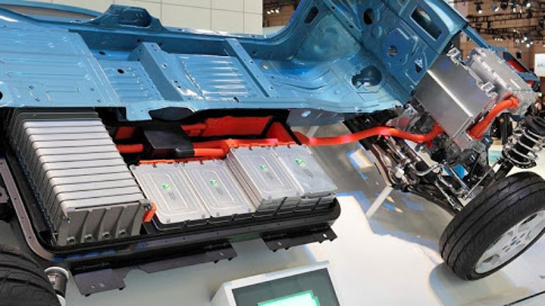 В Toyota работают над новыми автомобильными аккумуляторами тойота 2
