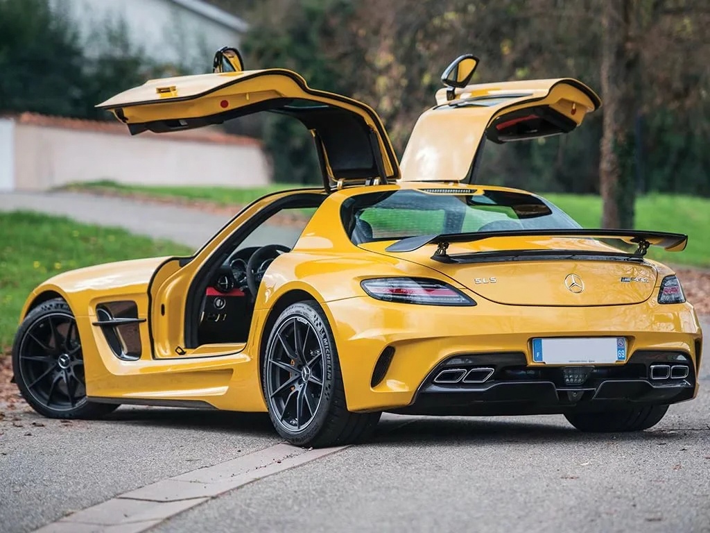Появится ли среднемоторный Mercedes-AMG? мерс амг 2