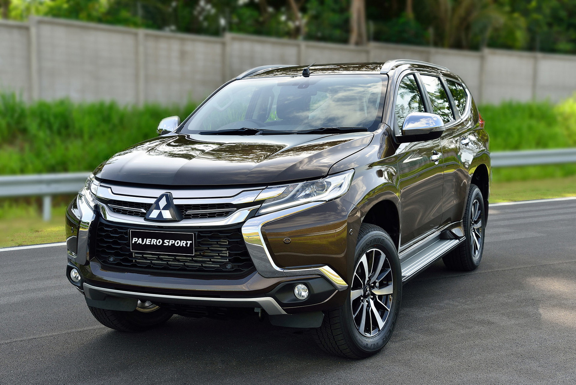 Две модели Mitsubishi оснастили сервисом «Яндекс.Авто» мицу 2