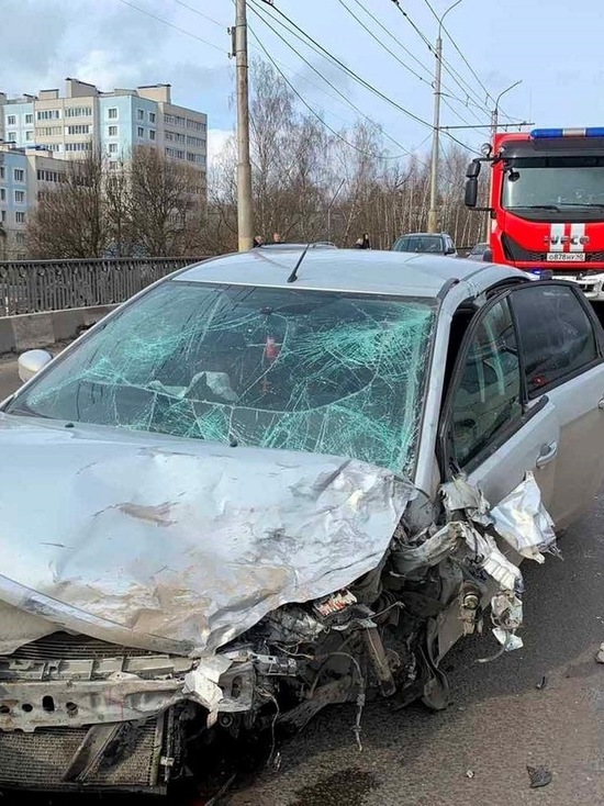 Один человек погиб и трое, в том числе двое детей, пострадали в ДТП в Калуге ДТП в Калуге