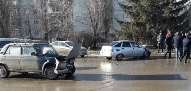 Два человека пострадали в ДТП в Балакове