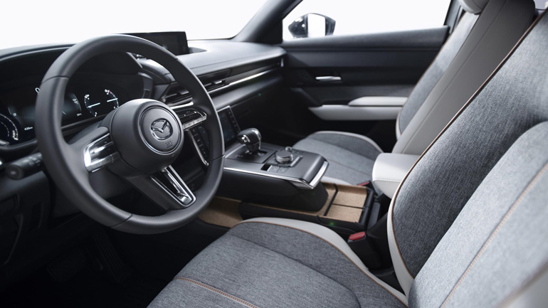 Известна стоимость электромобиля Mazda MX-30 мазда 4