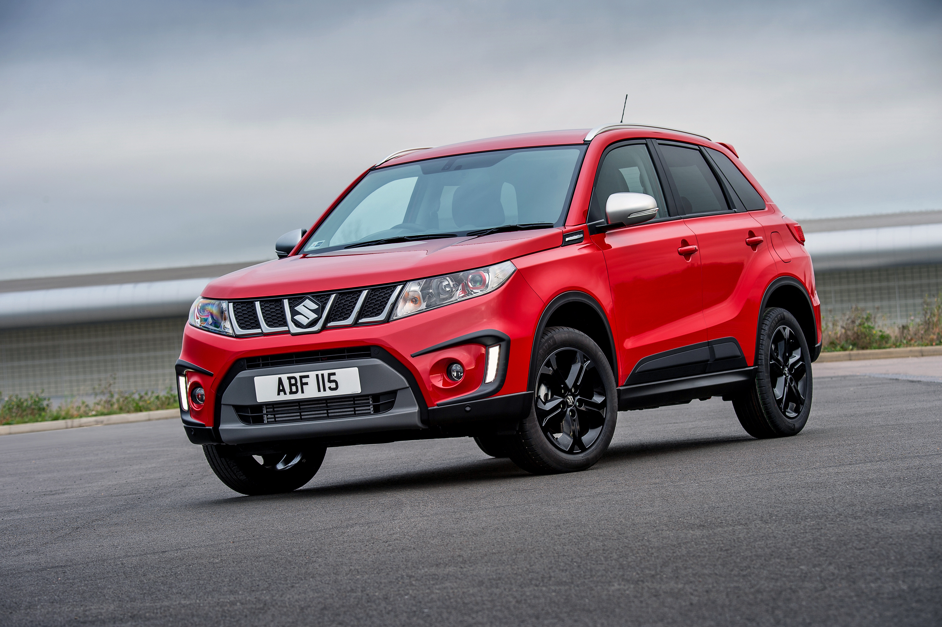 Падение рубля: подорожали все модели Suzuki ц сузуки 2
