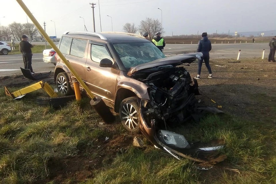 Три человека погибли в ДТП на Кубани Три человека погибли в ДТП на Кубани (2)
