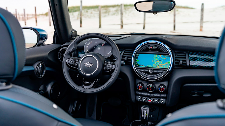 Стала известна стоимость нового кабриолета Mini мини 3
