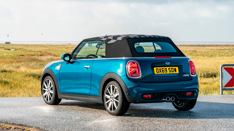 Стала известна стоимость нового кабриолета Mini мини 2