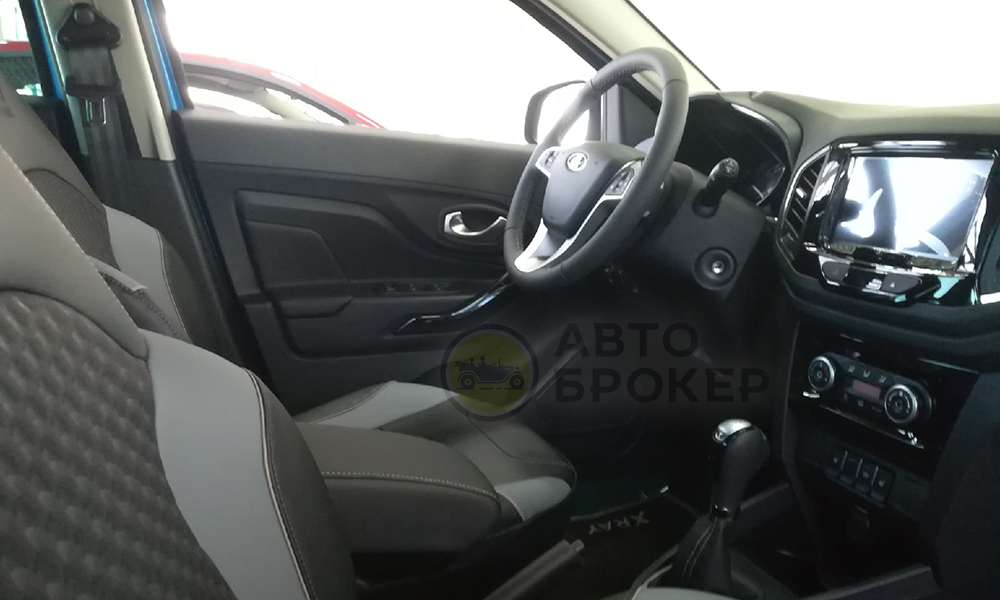 Названа стоимость Lada Xray Cross Instinct инстинкт 2