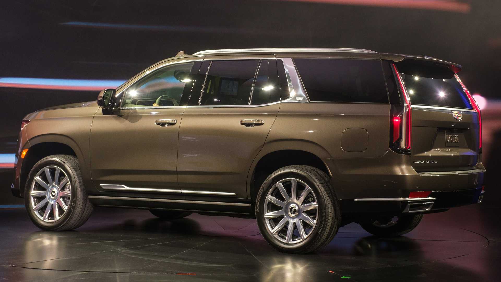 Известны цены на новый Cadillac Escalade кадиллак 3