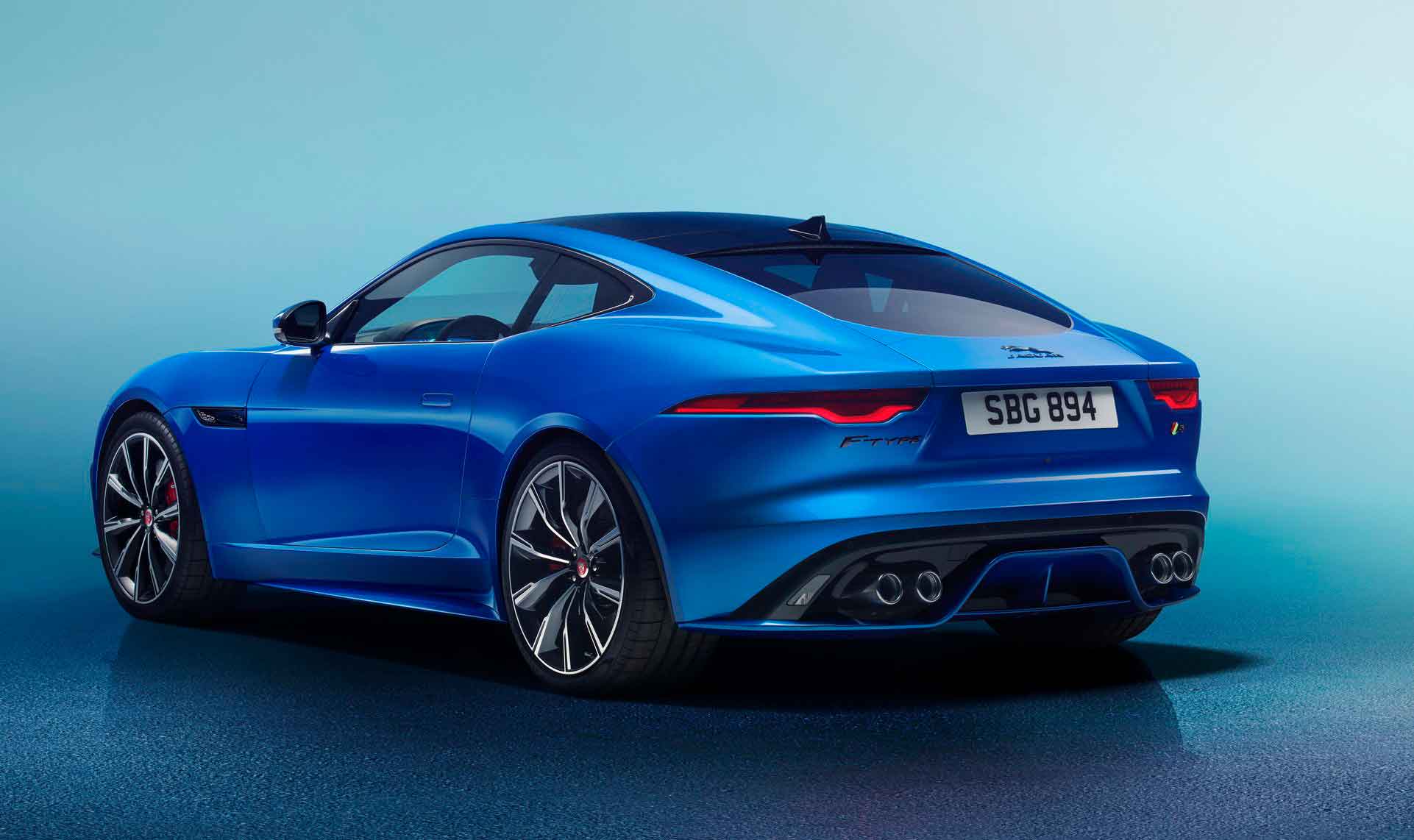 В Россию приехал новый Jaguar F-Type ягуар 3