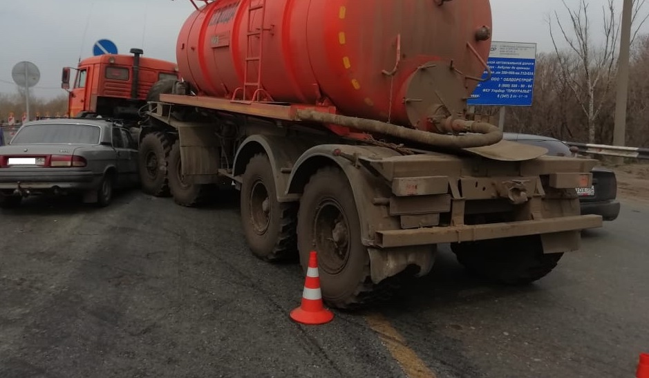 Водитель «Волги» погиб в ДТП под Оренбургом (1)