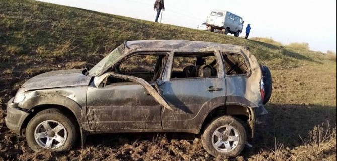 В Саратовской области при опрокидывании машины погиб человек