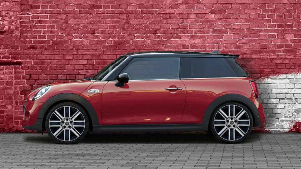 В Россию прибыла эксклюзивная версия Mini, посвящённая Москве мини 2