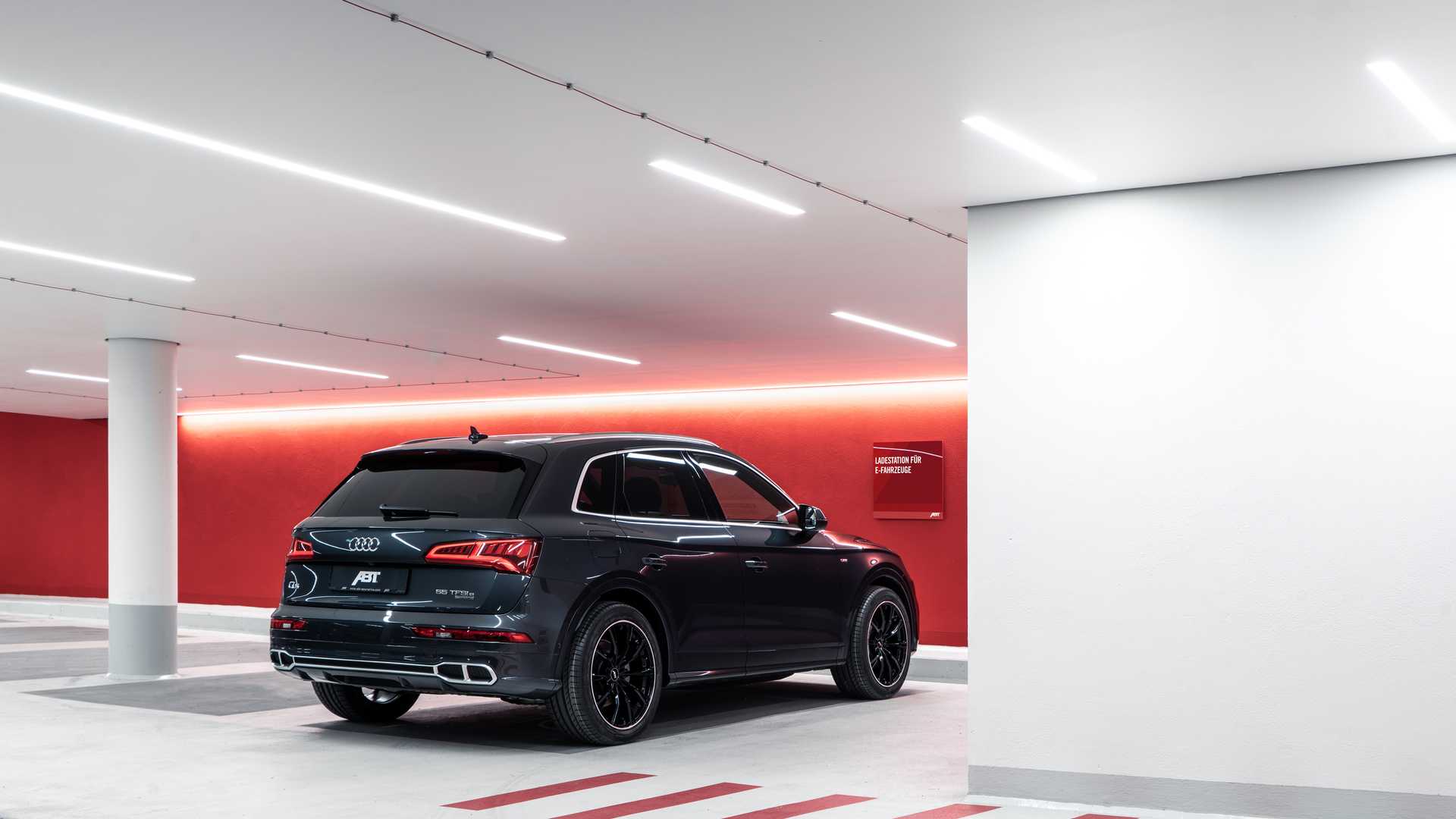 В Германии «зарядили» гибридный кроссовер Audi Q5 ауди 3